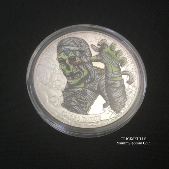Mummy Zombie Enamel Coin in Stainless Locket & Custom Size Wheat Link Chain - Picture 3 of 10